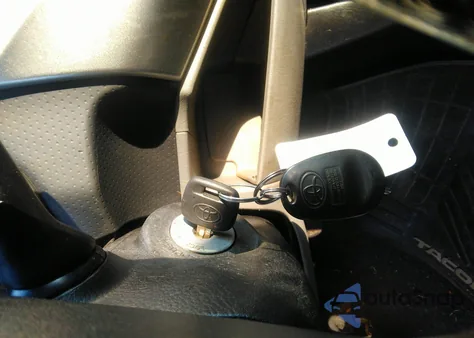 2012 Toyota Tacoma из США, поврежденный, VIN 5TFJX4CN2CX016534